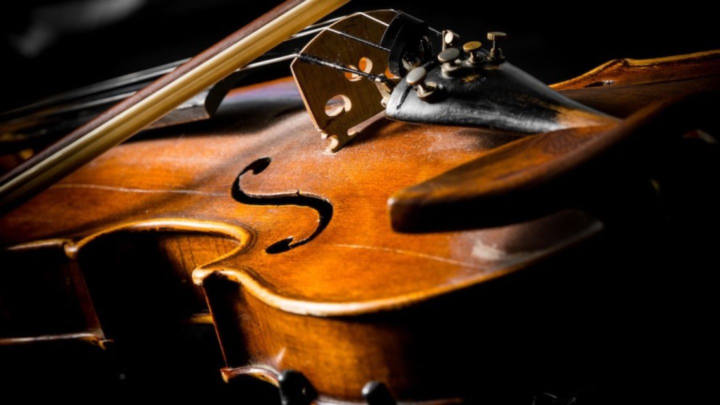 Generic stock photo of a violin
